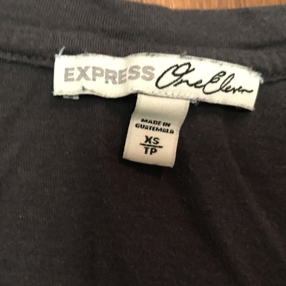 Express Fitted Tee - Picture 3 of 4